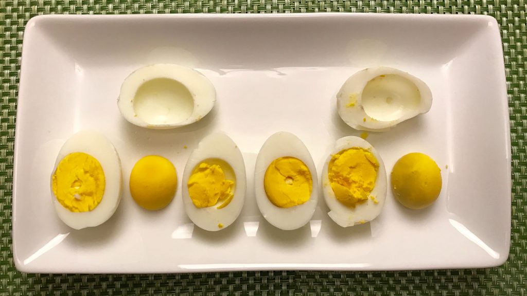 The Easiest Hardboiled Eggs